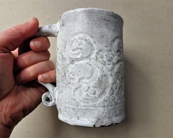 Lace textured ceramic mug, sea salt satin white brown rustic farmhouse tea coffee lover pottery cup floral 14 fl oz 400ml unisex gift