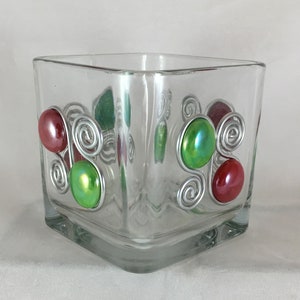Jeweled Dish with Spoon & Dip Red, Green