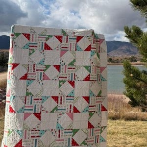 Joyful Sawtooth Stars Vintage Christmas Quilt Kit - Large Throw 68.5" x 68.5"