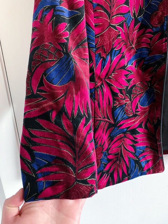 Tropical Jungle Print Velvet Blazer - image 7