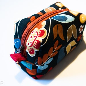 small TOILETRY BAG, pencil case, Blumenfreude, cotton image 2