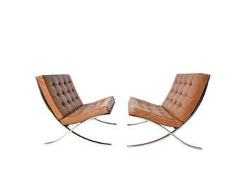 Knoll Barcelona Chairs Mies van der Rohe Leather Chairs Mid Century Modern