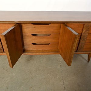 Bassett Mayan Walnut Credenza Long Dresser Mid Century Modern image 7