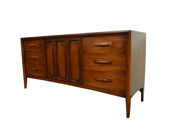 Broyhill Emphasis Long Dresser Chest Dresser Walnut Mid Etsy