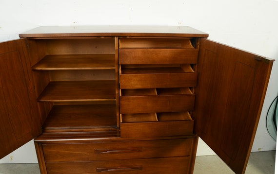 Broyhill Emphasis Gentleman S Chest Dresser Walnut Mid Etsy