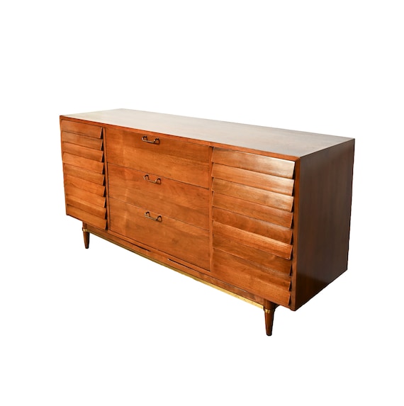 Walnut Long Dresser American of Martinsville Dania Line Designed by Merton Gershun Mid Century Modern - Etsy Walnut Long Dresser American of Martinsville Dania Line Designed by Merton Gershun Mid Century Modern - Etsy