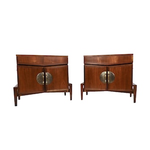 Mesitas de noche de nogal Helen Hobbie Baker Furniture MCM imagen 1
