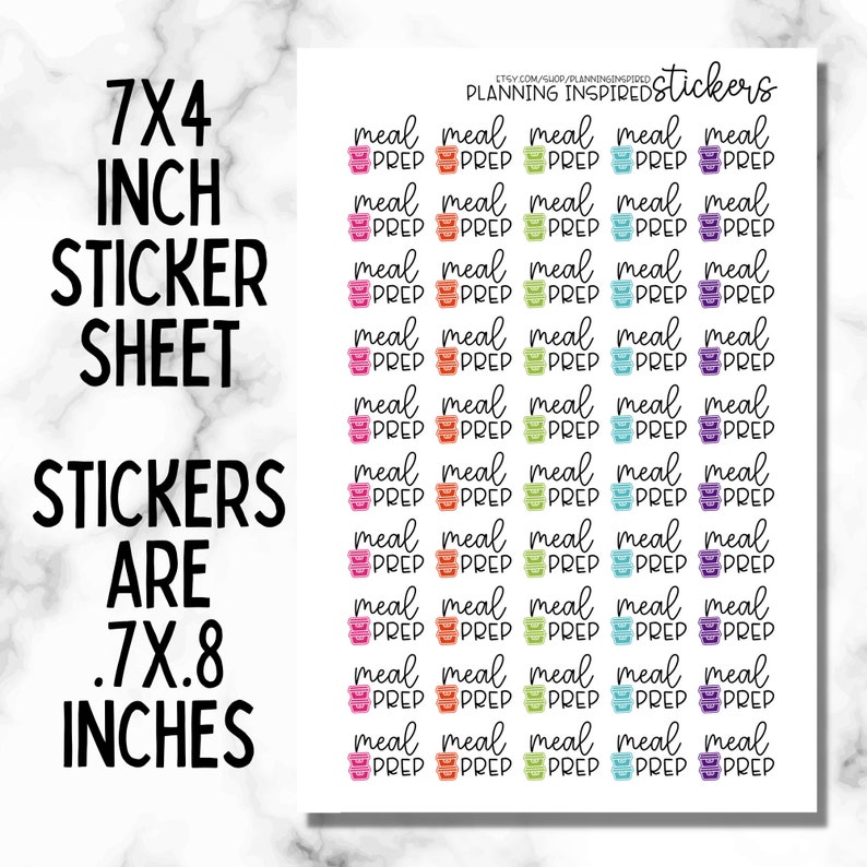 Puede incluir: Una hoja de pegatinas con el texto "7x4 inch sticker sheet" y "stickers are .7x.8 inches." La hoja presenta m&uacute;ltiples pegatinas con las palabras "meal prep" y un peque&ntilde;o gr&aacute;fico de contenedor en varios colores.