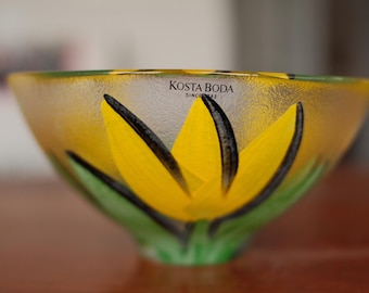 Vintage Kosta Boda small yellow Tulipa, flower bowl, 13.2 oz weight,