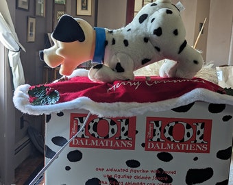Vintaqe Disney 101 Dalamations Animated Figure. 101 Dalmations puppy all dressed up for Christmas.  Moves his head and wags his tail.