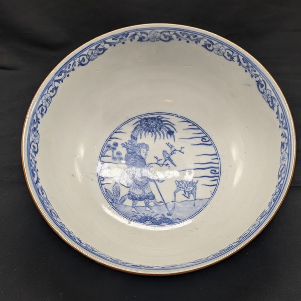 Chinese Blue and White Qing Period Bowl. Late 19th Century. Transfer decoration. Blue and White Procelain
