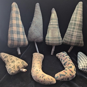 Primitive Christmas Ornaments, 2 Stockings and 6 Primitive Christmas Trees. Ornaments or Bowl Fillers. Shabby Primitive. Cloth and Wood