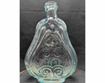 1850s Scroll and Star Pattern Pint Flask. Aqua Glass. Iron Pontil Mark.