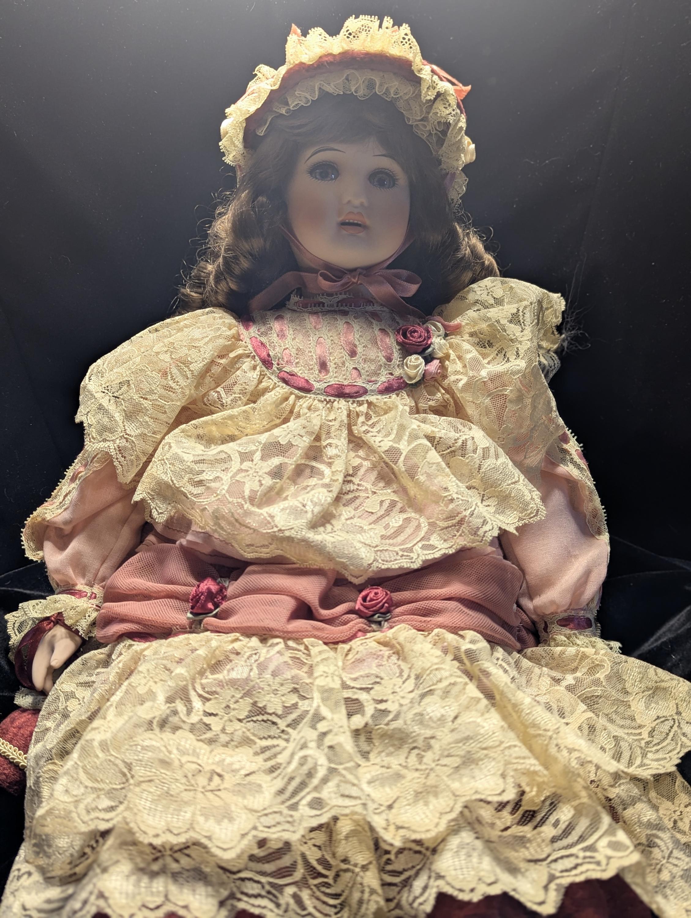 French Mundia Porcelain Doll. 22 Inches. - Etsy
