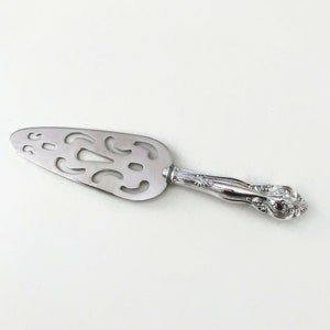 Antique Ornate Sterling Handle Cake server, pastry server