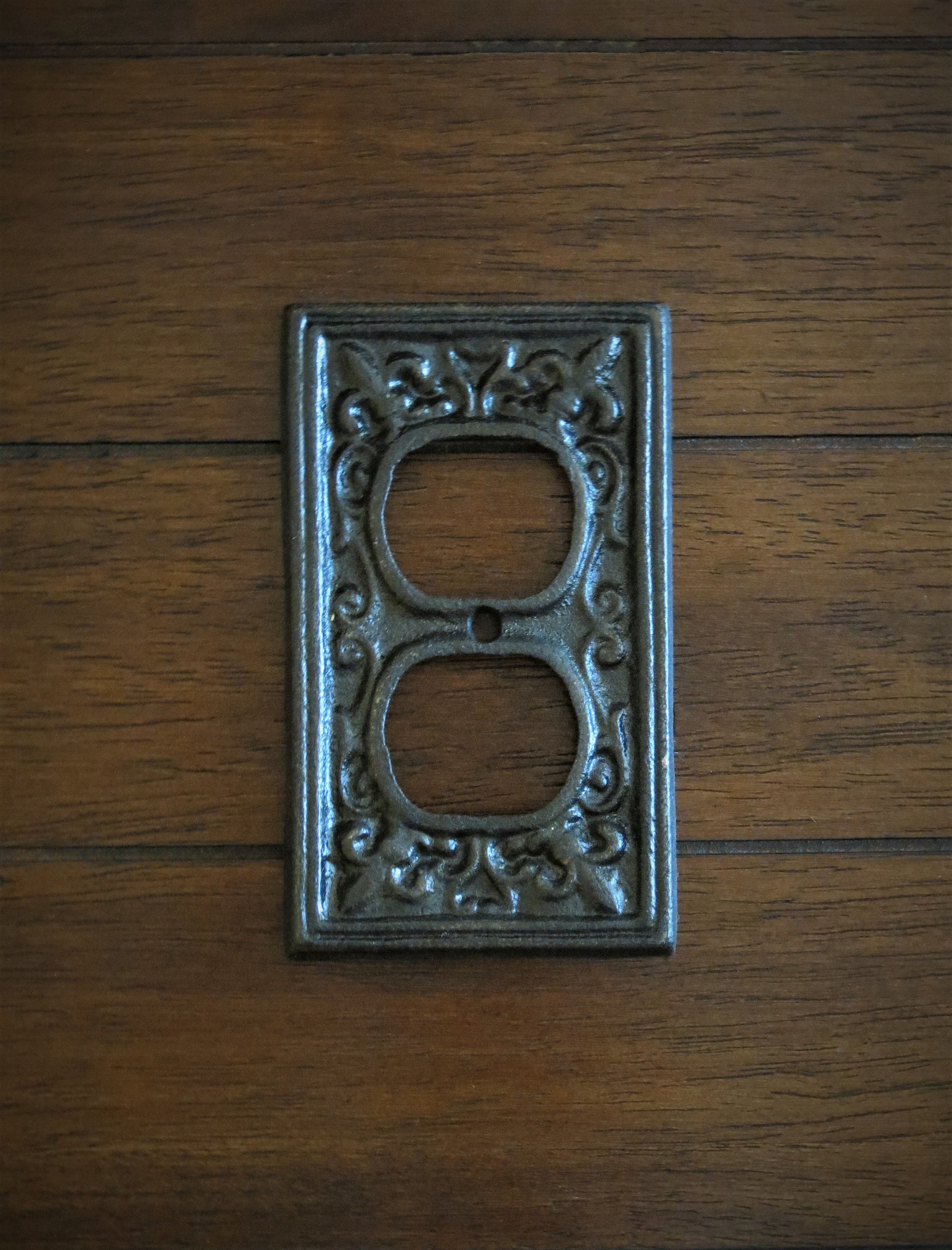 Decorative Electrical Outlet Plate / Oil Rubbed Bronze or Pick - Etsy