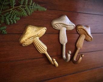 Mushroom Wall Hook / Cast Iron Metal Hanger / 50 Colors / For Hanging Towels, Keys, Coats, Purses, Jewelry, Bags / Whimsical Unique Hook