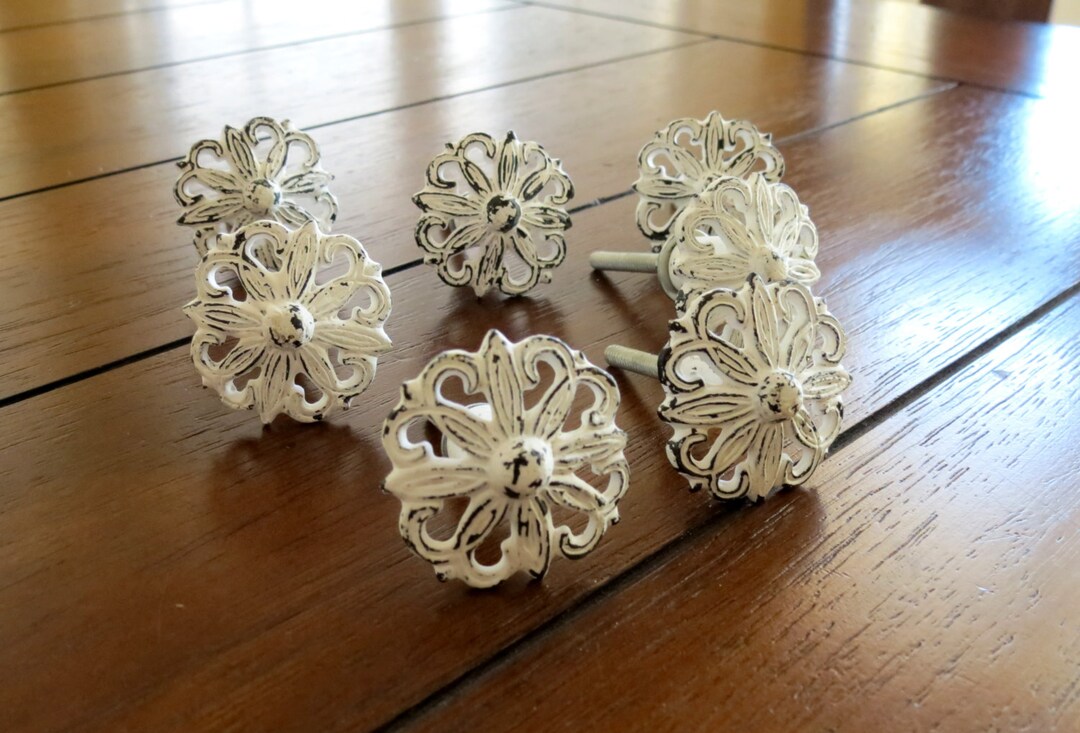 Cottage Chic Knobs / Drawer or Desk Knobs / Dresser Drawer Pulls ...