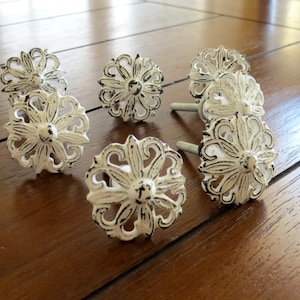 Cottage Chic Knobs / Drawer or Desk Knobs / Dresser Drawer Pulls / Distressed White Knobs / Shabby Chic Style / Cabinet Handles
