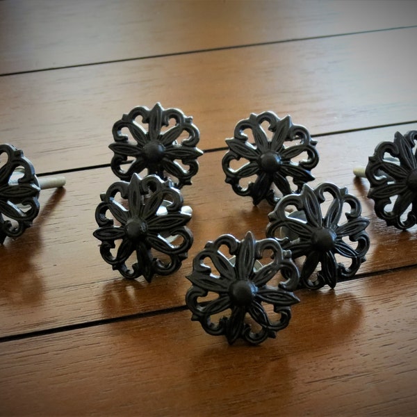 Cottage Chic Knobs / Drawer or Desk Knobs / Dresser Drawer Pulls / Black Knobs / Shabby Chic Style / Cabinet Handles