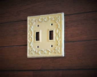 Fleur de Lis Double Switchplate Cover, Distressed Cast Iron