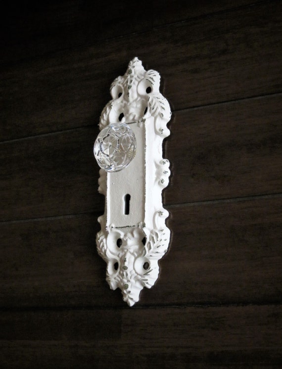 Wall Hook/ Shabby Chic Hook/door Knob Decor/antique White or Pick Color/  Cast Iron Hook/ Cottage Style/ Towel Hook/ Key Hanger/ Jewelry Hook 