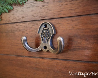 Vintage Messing Dual Hook, Blumen Motiv Metall Aufhänger