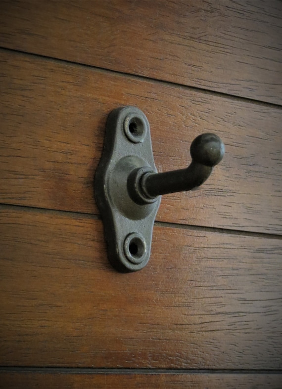 Cast Iron Wall Hook / Oil Rubbed Bronze or Pick Color / Distressed