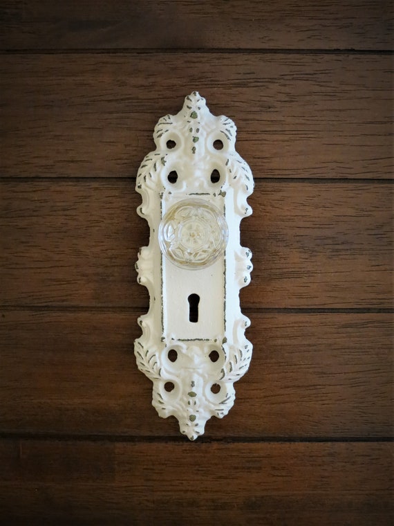 Wall Hook/ Shabby Chic Hook/door Knob Decor/antique White or Pick Color/  Cast Iron Hook/ Cottage Style/ Towel Hook/ Key Hanger/ Jewelry Hook 