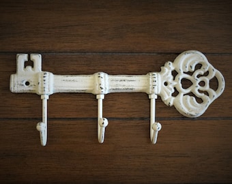 Creamy White Shabby Chic sleutelhouder / of kies uw kleur / Skeleton Key Rack / Metalen wandhaak / Vintage Decor / Keuken Foyer Entree sleutelhanger