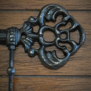 Key Holder / Skeleton Key Rack / Cast Iron Wall Hook / Key Hanger / Foyer Entrance Farmhouse / Black or Pick Your Color / Housewarming Gift image 4