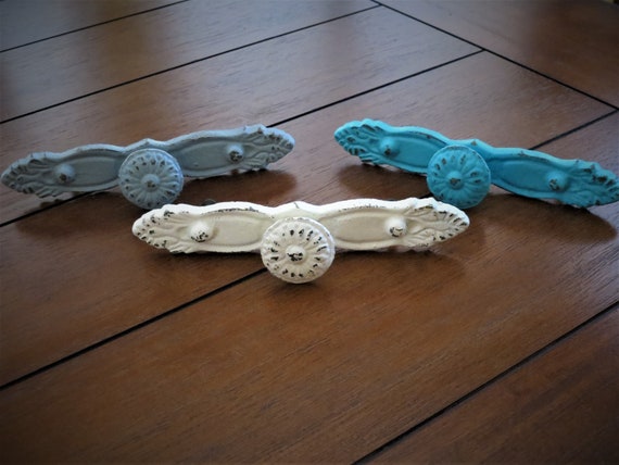 Shabby Chic Farmhouse Drawer Pulls Dresser Knobs Creamy Etsy