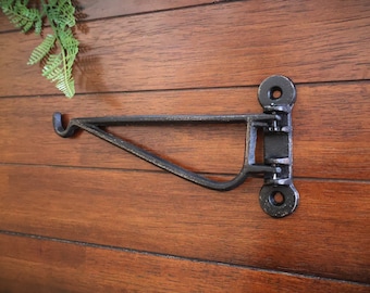 Wall Hook Vintage Style Black Metal Iron Hanger Garden Wall Mounted Large Projection Hook for Hanging Decorations Wind Chimes Plants Baskets