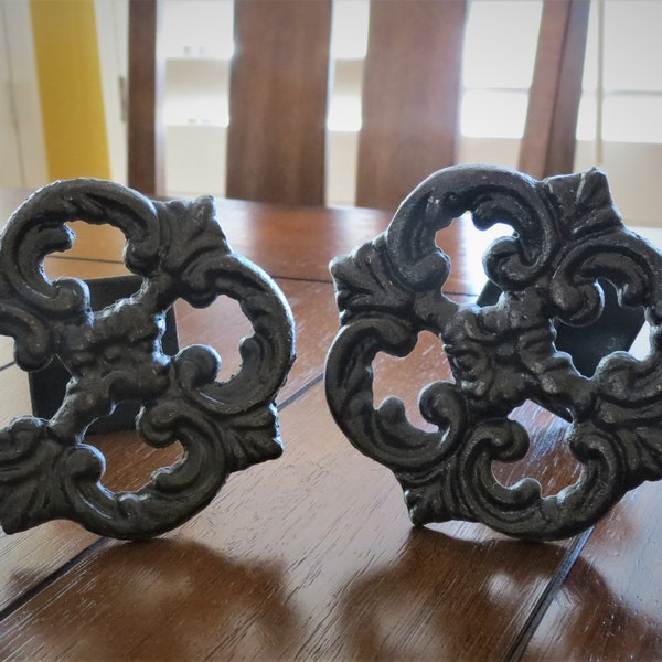 Lot De 2 Attaches Rideaux Vintage à Pompons Bleu Et Or - Style Country Chic - Fabriqué Aux USA