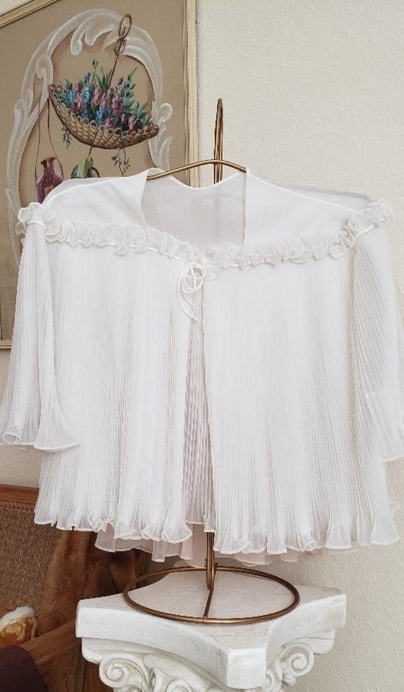 Bed Jacket Vanity Fair*Vtg White Pleated Nylon Bed