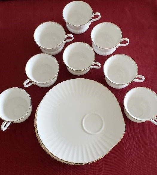 English China Lunch SetCrown StaffordshireBone ChinaPartyBrunchShell Shaped Plates n CupsService for 7WhiteGold Trim