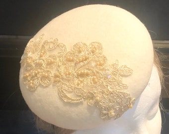 Ivory Champagne Gold 100% Merino Wool Fascinator Hat - Bridal lace Bow hat, pillbox hat, round wool fascinator, wedding, christening