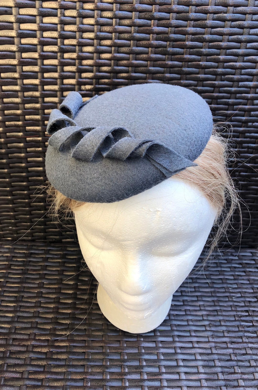 Wool Fascinator Hat - Dark Gray Blue Hat, Pillbox Hat, Round  display picture 3