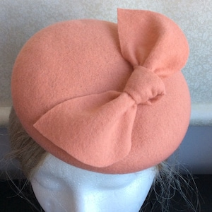 Wool Fascinator Hat - Salmon pink, pink grapefruit color knotted bow hat, pillbox hat, round wool fascinator