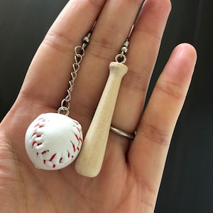 Baseball and bat earrings - baseball fans, Giants, Yankees, Mets, Red Sox, Phillies, Cardinals, Dodgers, Nationals, Rockies