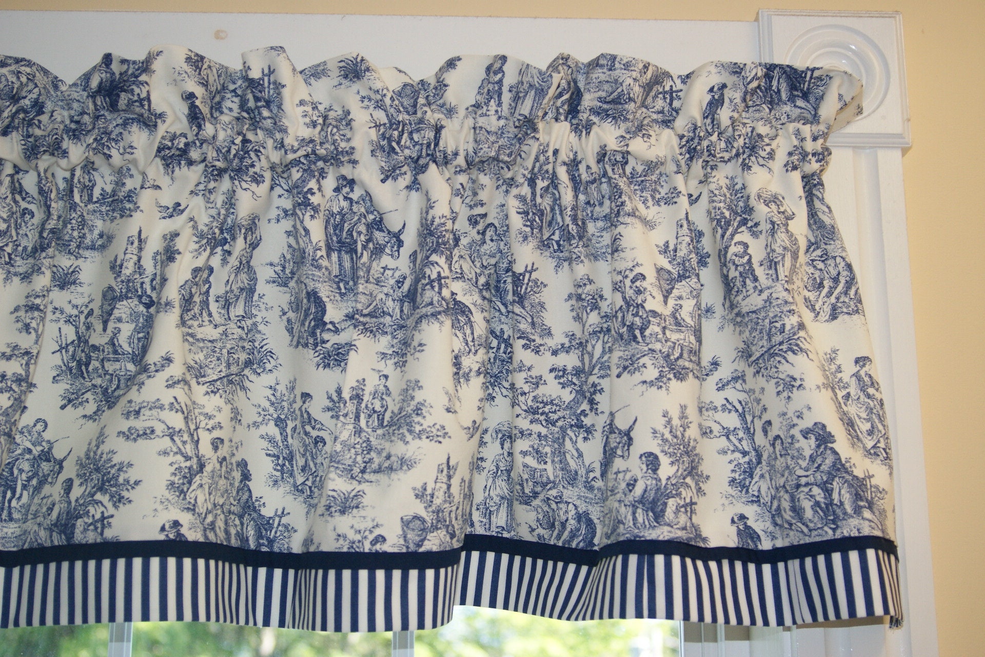 Waverly Valance for sale Only 4 left at 70