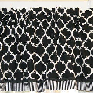 Black White Lattice Valance 17x54 – Waverly Inspirations Curtain – Custom Drapery Window Topper Dressing Drapes Home Décor Custom Jobs