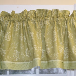 Sage Green Floral Valance 17x43 – Cream Window Curtain – Rod Pocket – Handmade Andover Drapery Living Room Kitchen Window Topper Drapes