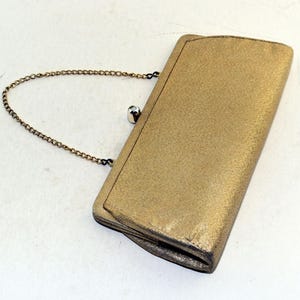 MCM 1950er 1960er Jahre Vintage Damen Abendtasche Clutch Goldschimmer Stoff Geldbörse mit Cabrio Gold Metallgriff und Verschluss