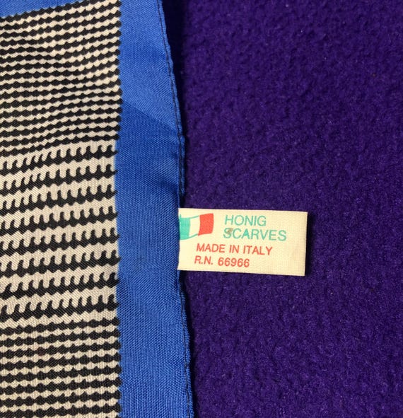 Honig Scarves Vintage 1970s 1980s Women's Black, Gray, Cobalt Blue Houndstooth Patterned Polyester Large Square Scarf - Made in Italy View 5