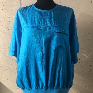 Sakura Sport Plus Size 1980&#39;s Vintage Women&#39;s Ocean Blue Short Sleeve Silky Sport Top - Size 24W