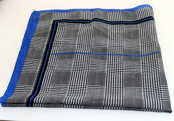 Honig Scarves Vintage 1970s 1980s Women's Black, Gray, Cobalt Blue Houndstooth Patterned Polyester Large Square Scarf - Made in Italy