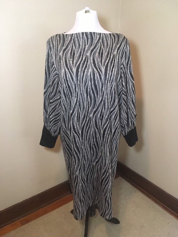 1980's Retro Black/White/Grey Zebra Print Sweater 