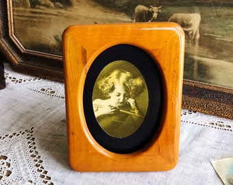 AMOR SCHLAFEND mit PFEIL-BILD, VINTAGE ENGEL wach, M. B. ParKinson Foto, Engelbild. Kinderzimmer Dekor, Cherub. Holzrahmen