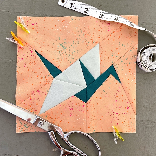 Origami Folded Crane Foundation Paper Piecing Quilt Block | PDF FPP Pattern